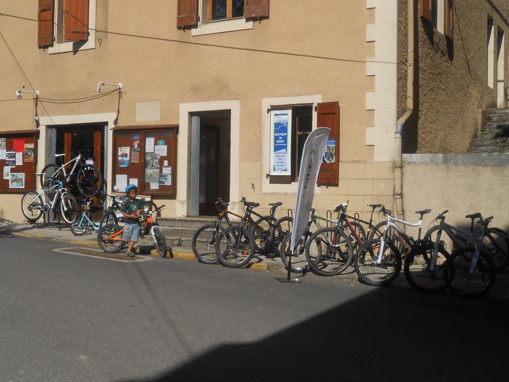 Les 3 Marmottes Hotel Lus-la-Croix-Haute Exterior photo